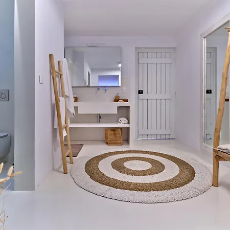 Villa Beachhouse Small Santa Maria By Naoussa Direct Access Santa Maria (Paros)