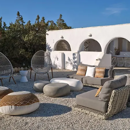 Villa Beachhouse Small Santa Maria By Naoussa Direct Access *